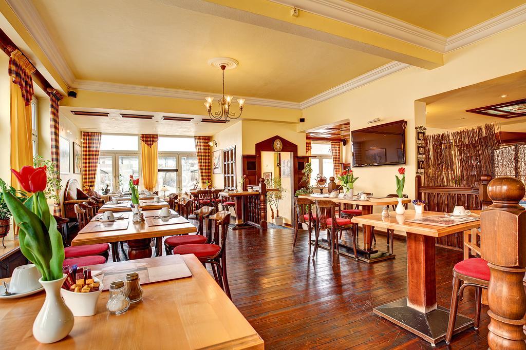 Stadthotel Detmold Buitenkant foto