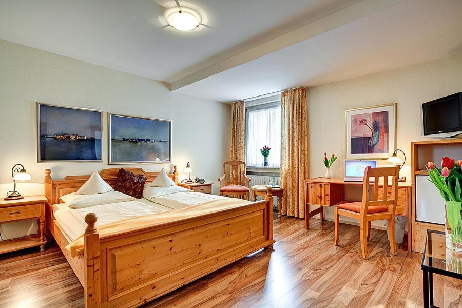 Stadthotel Detmold Buitenkant foto