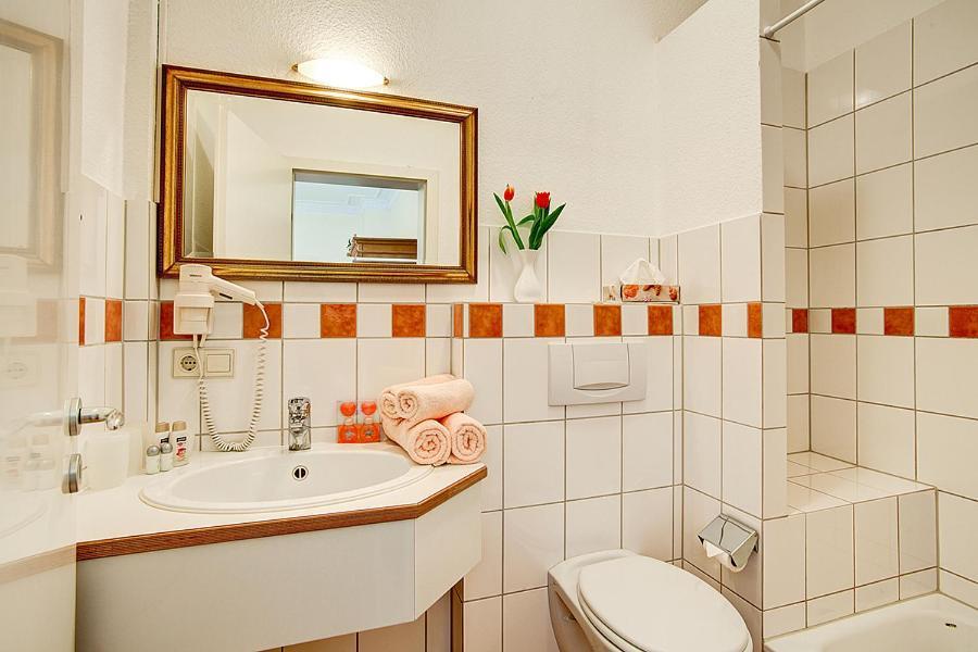 Stadthotel Detmold Buitenkant foto